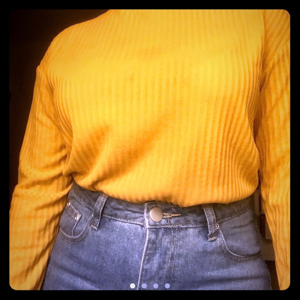 H&M mustard turtle neck